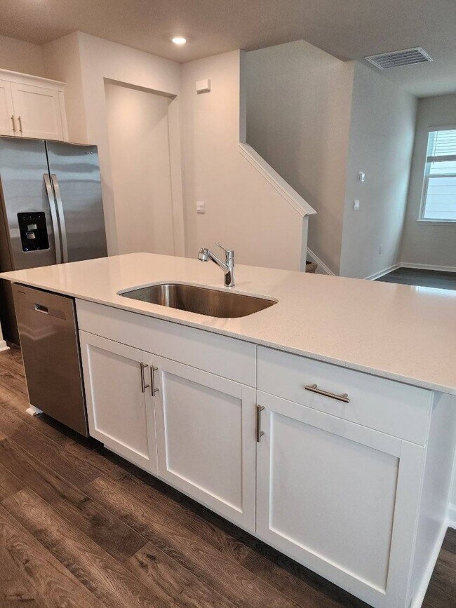 Foto del edificio - 553 Lemon Daisy Ln