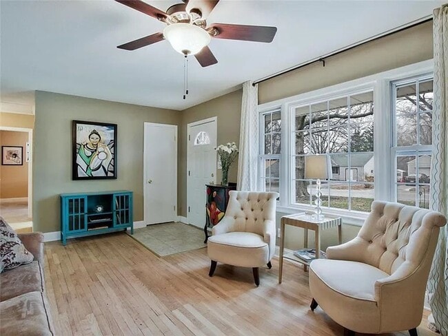 Building Photo - Gorgeous 3 Bedroom in Mission, KS! ~Coming...