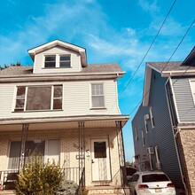 Building Photo - 200 Hickory St