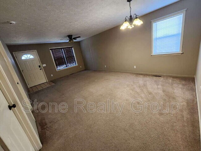 Foto del edificio - 4832 Pine Ridge Ct