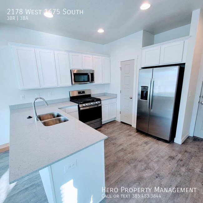 Building Photo - 2178 W 1675 S