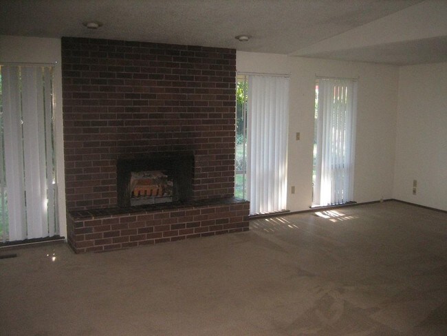 Foto del edificio - 8608 116th St SW