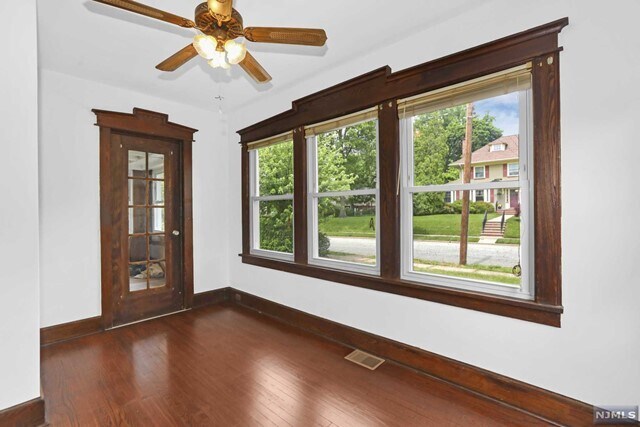 Building Photo - 785 Summit Ave