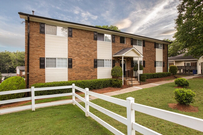 Building Photo - Mitchell`s Park Apartments