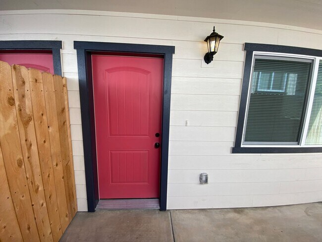 Foto del edificio - 1540 Park St