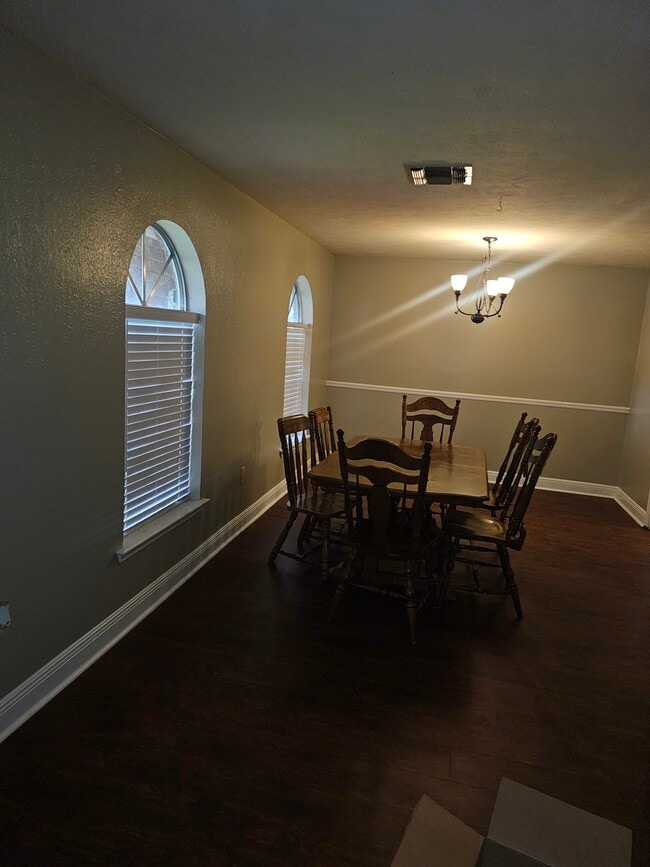 Dining room - 67 Madrid Ave