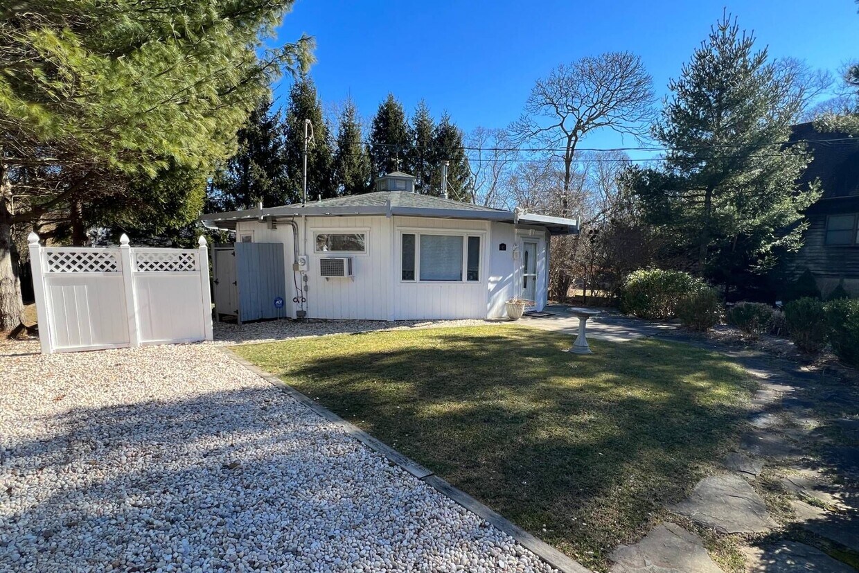 93 Mulford Ave, Montauk, NY 11954 House for Rent in Montauk, NY