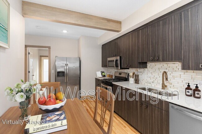 Foto del edificio - 800 Douglas St NW