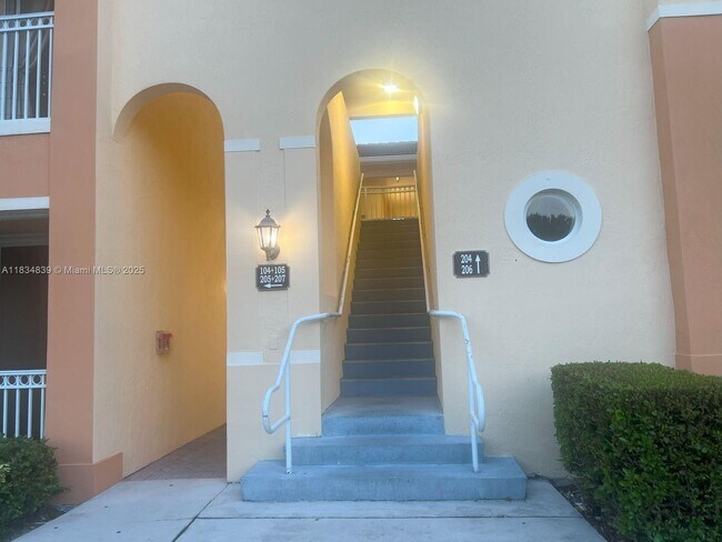 Foto del edificio - 10242 NW 7th St