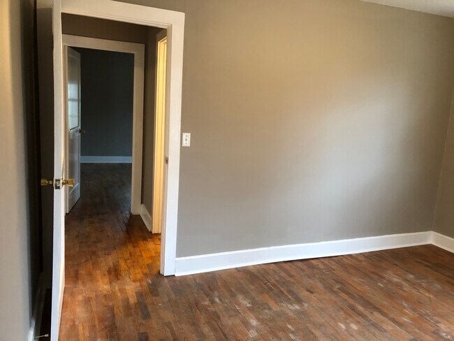 Hall - 124 Mountain St