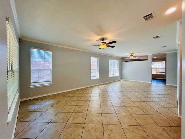 Building Photo - 4710 Sojourner St