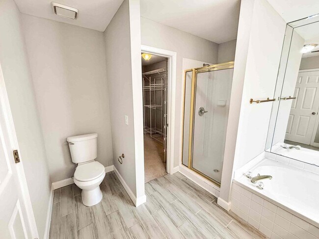 Building Photo - 2092 Drogheda Ln
