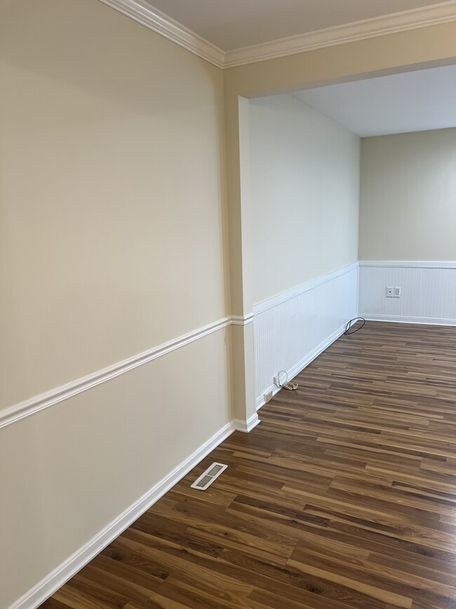 Building Photo - 782 Allenview Dr