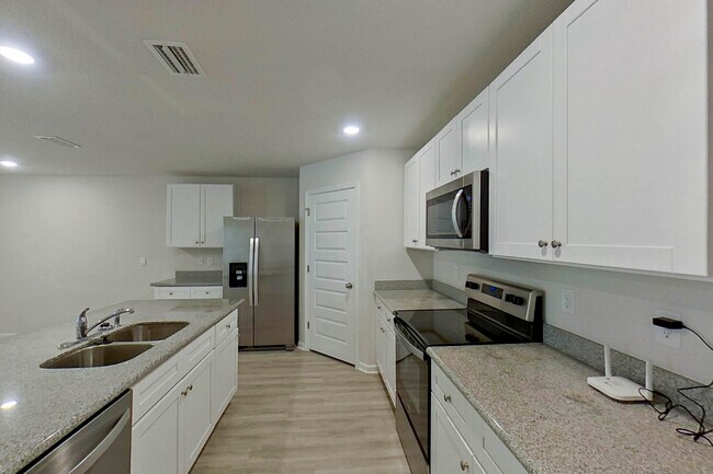 Foto del edificio - 309 Monarch Ln
