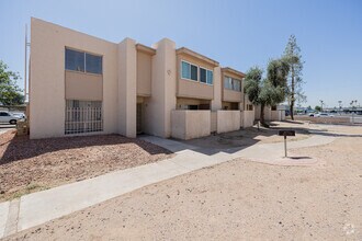Building Photo - 3520 W Dunlap Ave