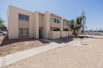 Building Photo - 3520 W Dunlap Ave