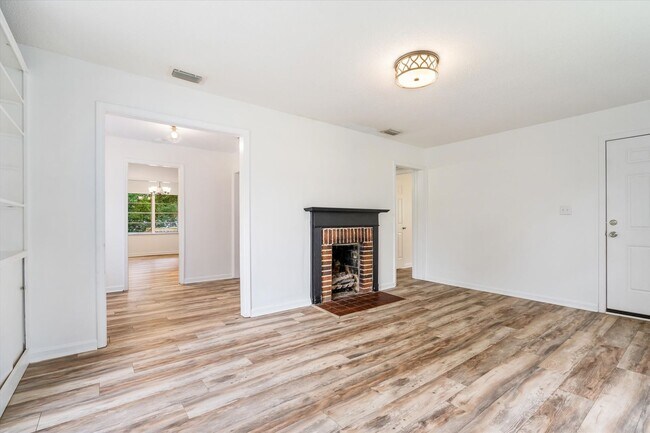 Foto del edificio - MIDTOWN COTTAGE