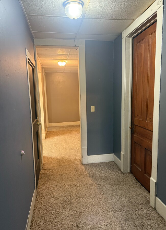 Downtown District - Downtown District Apartment