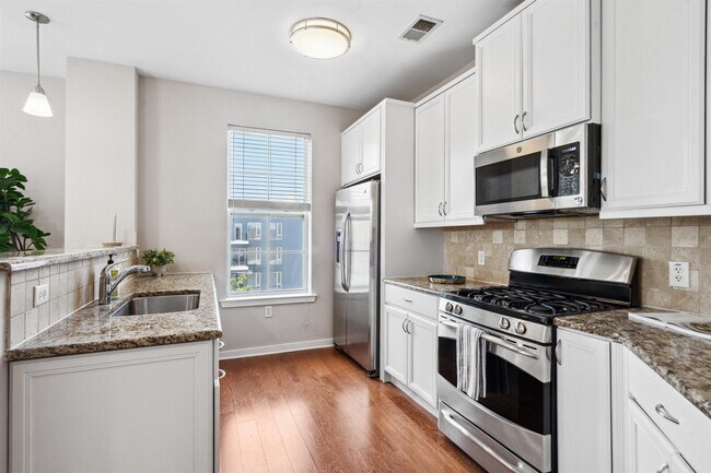 Foto del edificio - 443 2nd St