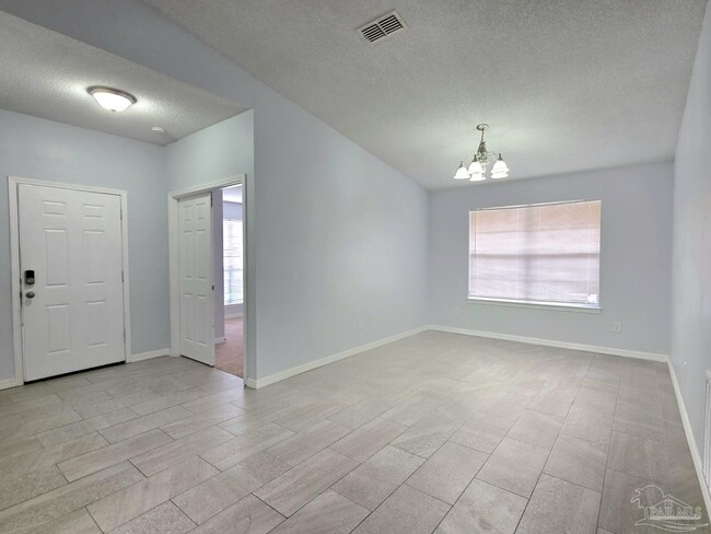 Building Photo - 4972 Genevive Ct