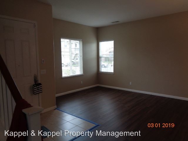 Building Photo - 3 br, 2.5 bath House - 530 PINE TREE COURT