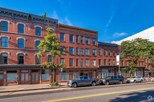 Building Photo - Atlantic Apartments