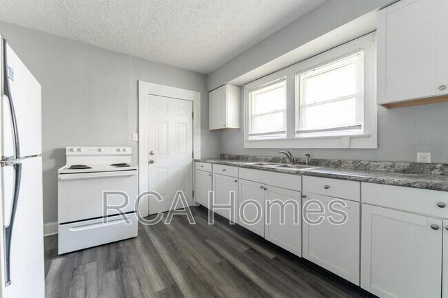 Foto del edificio - 1411 N Belleview Pl