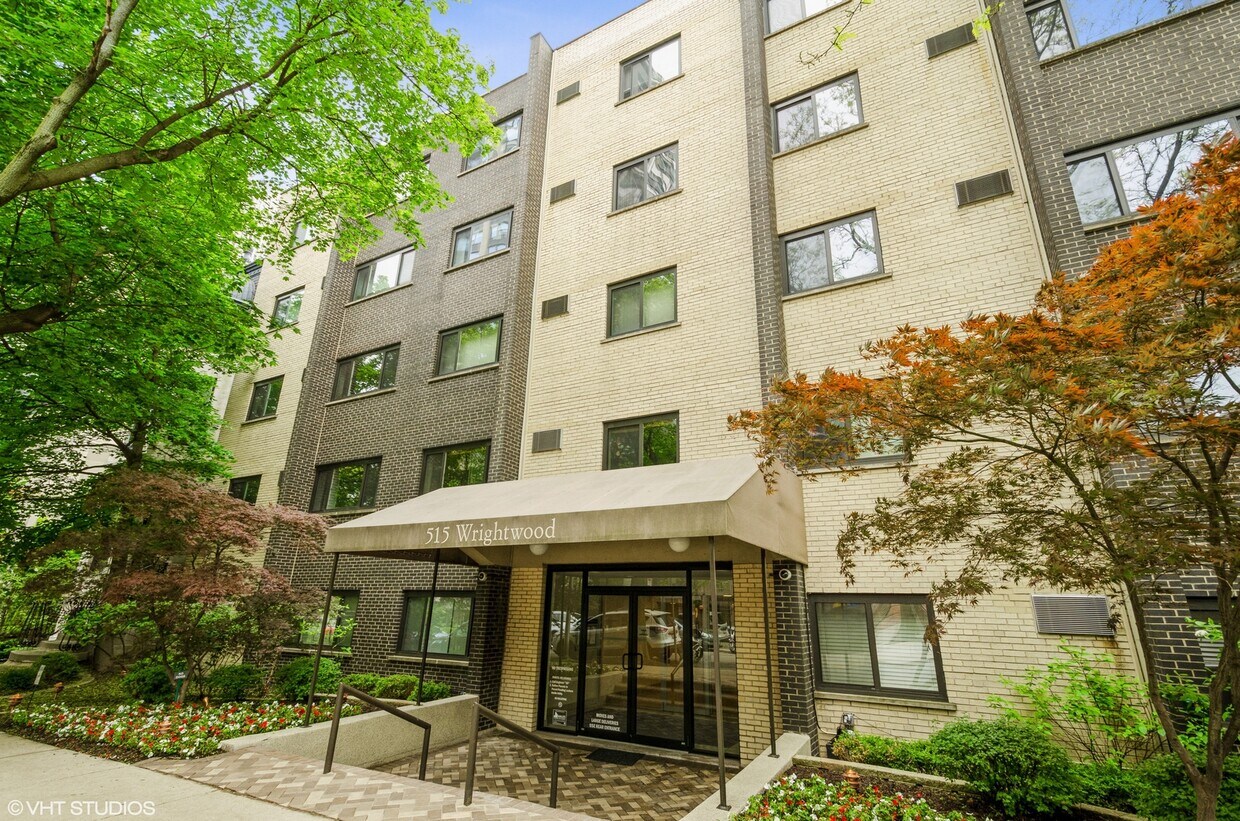 Primary Photo - 515 W Wrightwood Ave