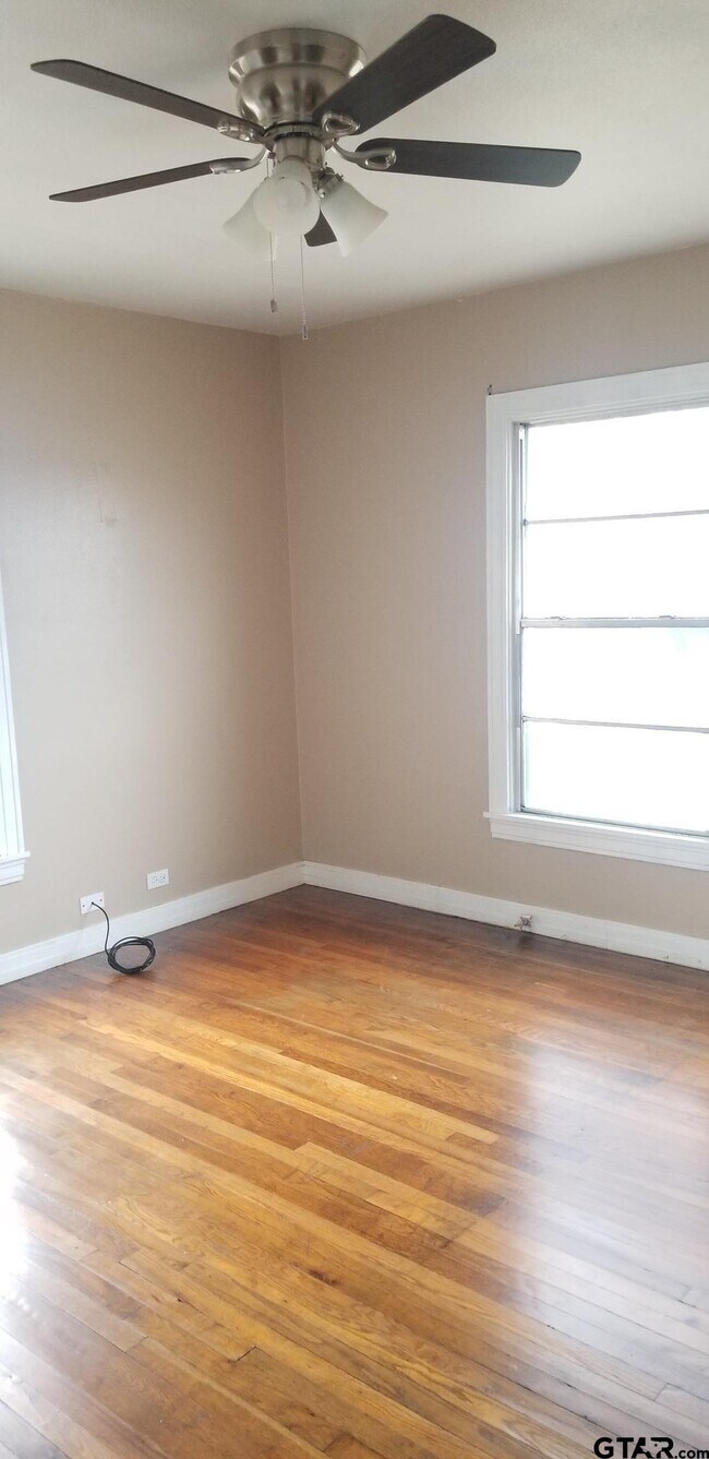 Building Photo - 15066 State Hwy 64