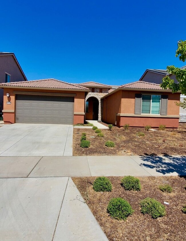 Building Photo - 12749 Thorntonhall Dr
