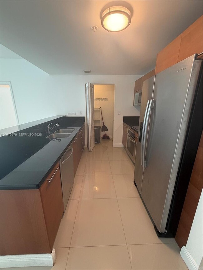 Foto del edificio - 244 Biscayne Blvd