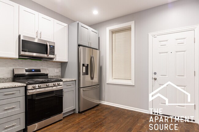 Foto del edificio - 2527 W Division St