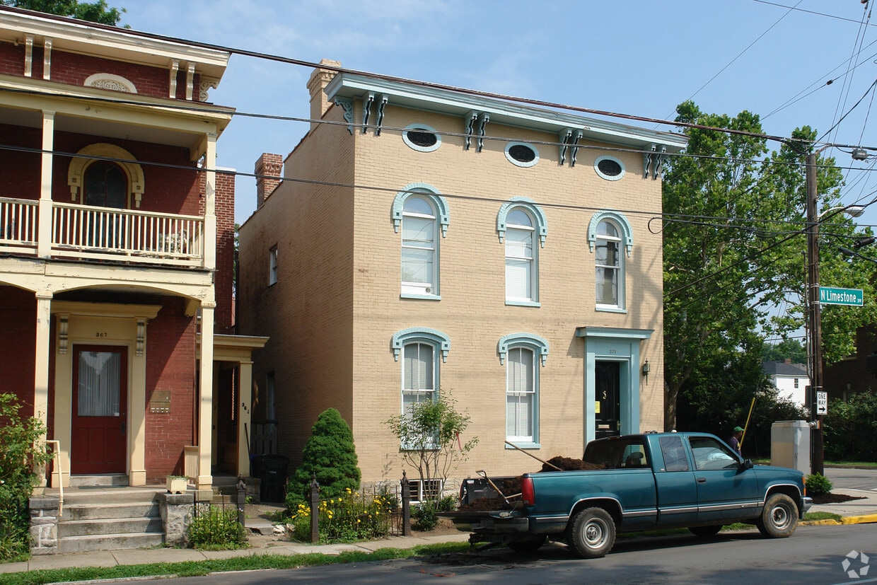 Primary Photo - 371 N Limestone