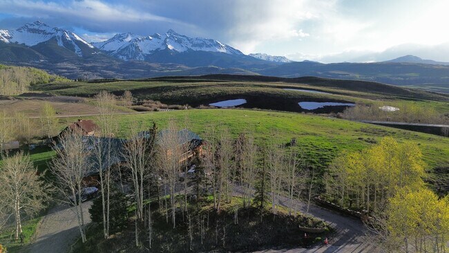 Building Photo - 100 Beaver Pond Ln