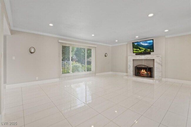 Foto del edificio - 2100 Westlund Dr