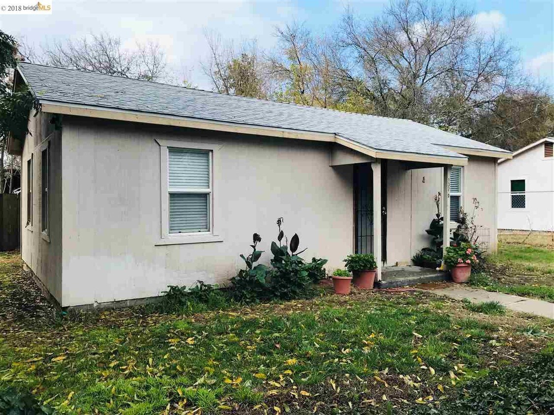 Primary Photo - 137 W Bolton Rd
