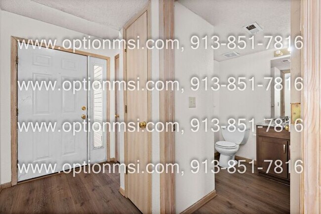 Foto del edificio - 3-bedroom townhouse now available in Belton!