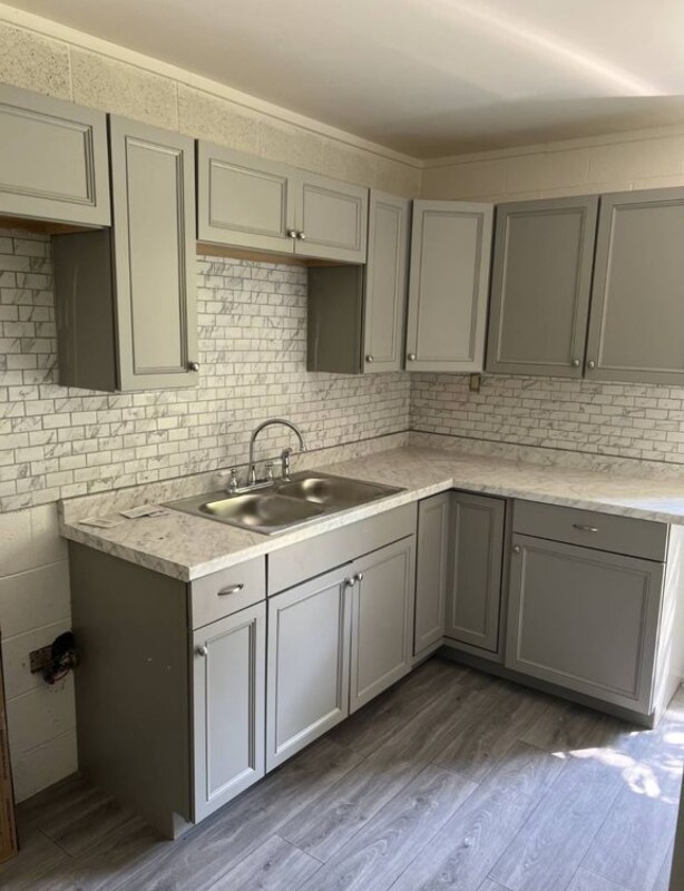 Foto del edificio - 1204 Evergreen St