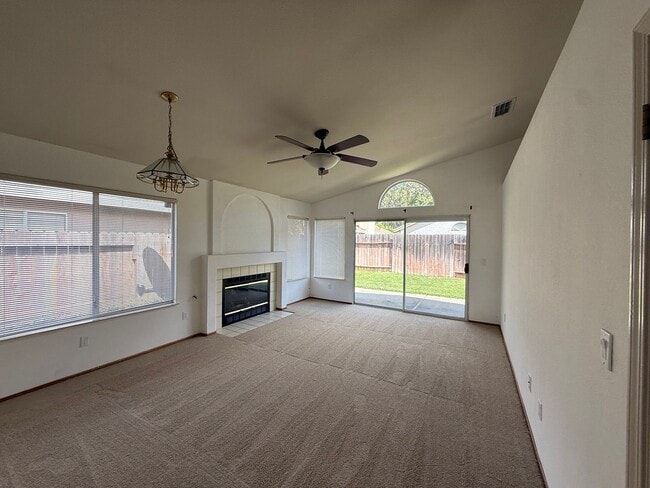 Building Photo - 6415 Shasta Creek Way
