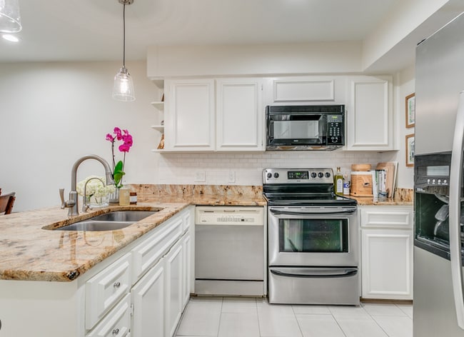 Building Photo - 201 Ellwood-874.4