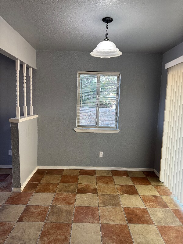 Foto del edificio - 11605 James Watt Dr