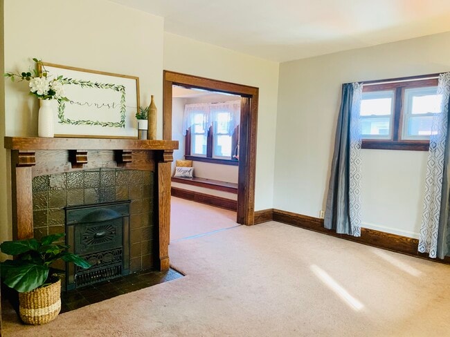 Living Room - 111 Amherst Dr