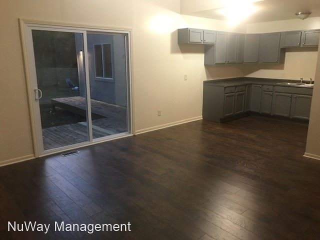 Building Photo - 2 br, 1 bath House - 1109 East Oak Dr