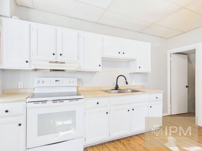 Foto del edificio - Spacious 3 Bedroom, 1 Bath Home in Harrisburg, Pa!