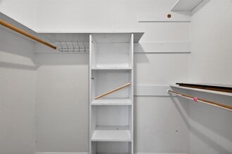 Building Photo - 6710 Biggs Ct