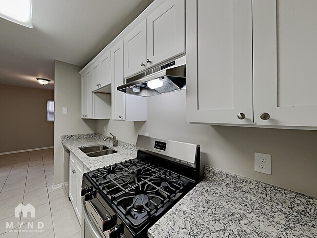 Foto del edificio - 400 Lady Guinevere Way