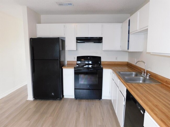 Foto del edificio - 1002 Southwalk St