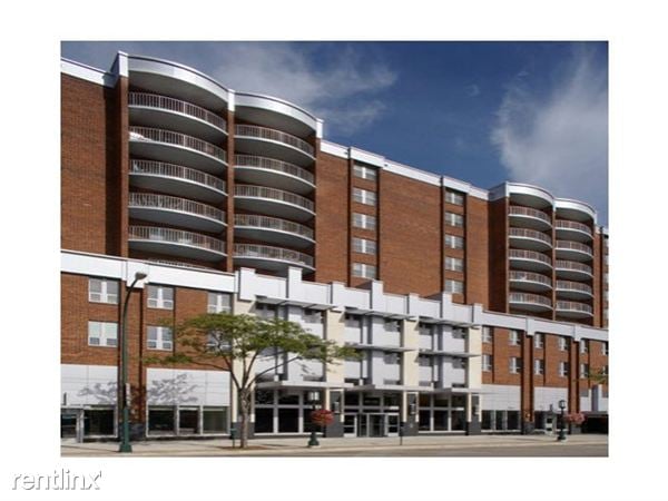 Primary Photo - 411 S Old Woodward Ave