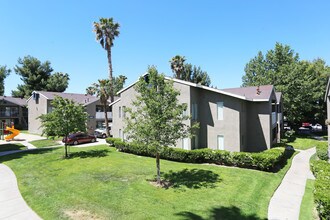 Oak Ridge Terrace - 8