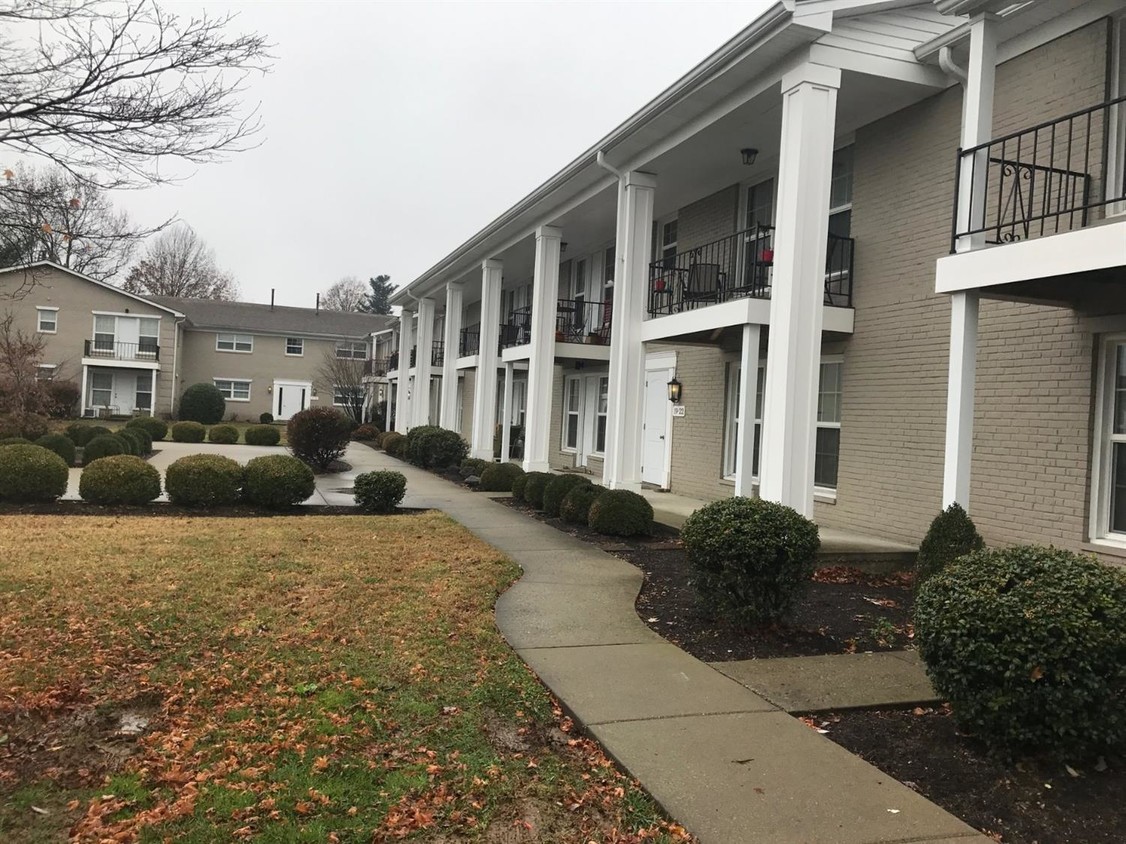 Foto principal - 2035 Altamont Ct